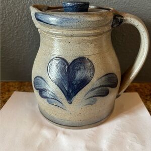 Rowe Pottery Works NWOT salt glazed stoneware pitcher with lid